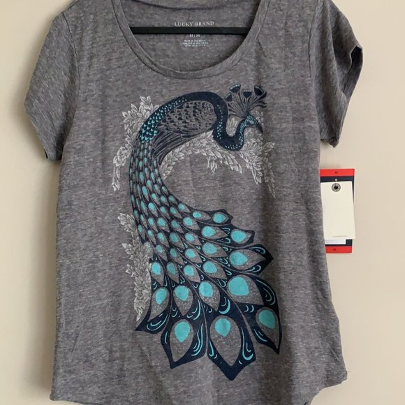 Kirkland Signature Tops - !! Peacock Casual Grey T-Shirt !! ❌SOLD❌